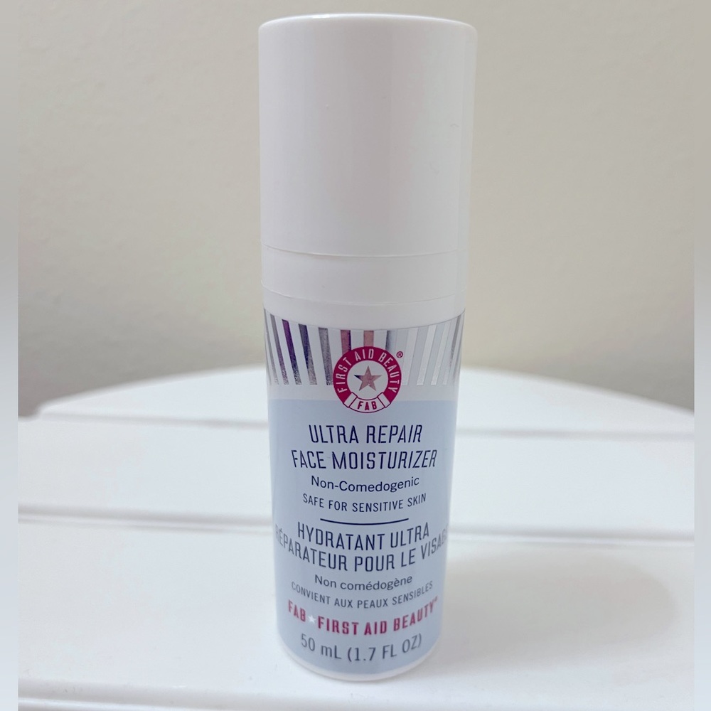 First Aid Beauty Ultra Repair Face Moisturizer